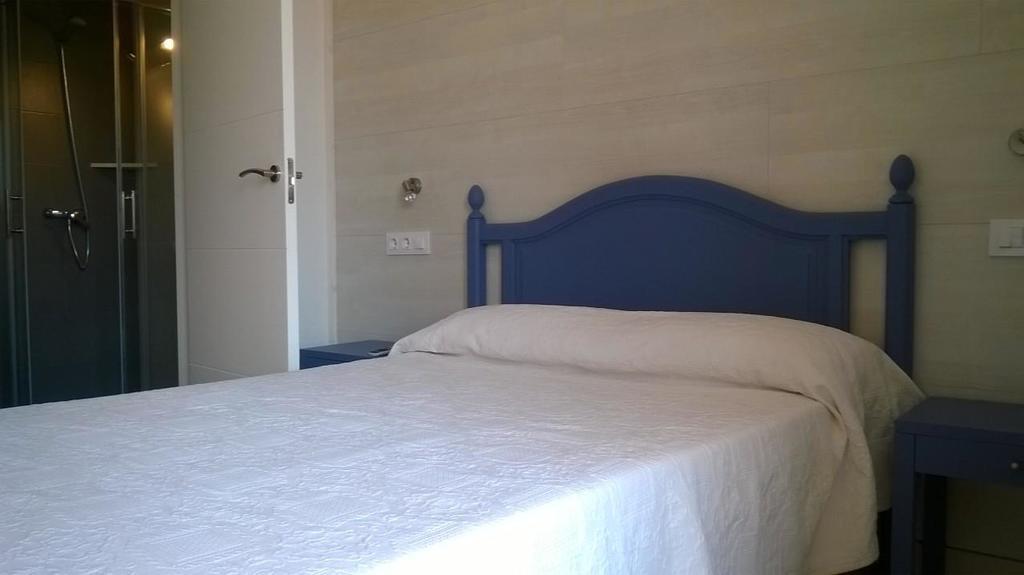 Hostal Paris Ciutadella Ciutadella  Oda fotoğraf