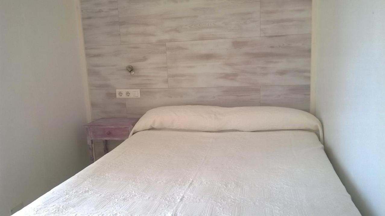 Hostal Paris Ciutadella Ciutadella  Oda fotoğraf